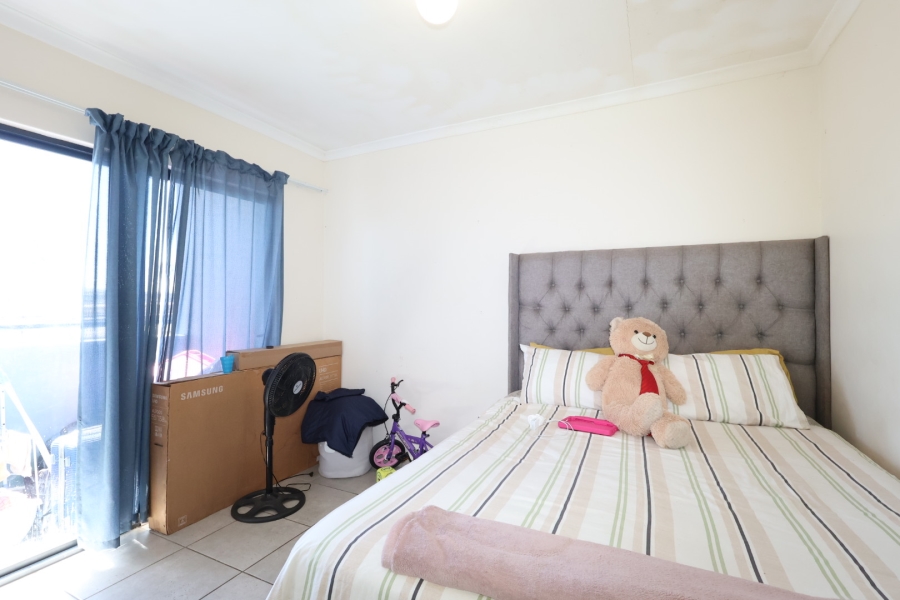 2 Bedroom Property for Sale in Parklands Western Cape